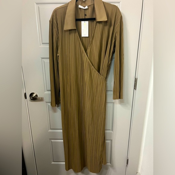 NWT Mango Pleated Wrap Dress - Picture 3 of 13